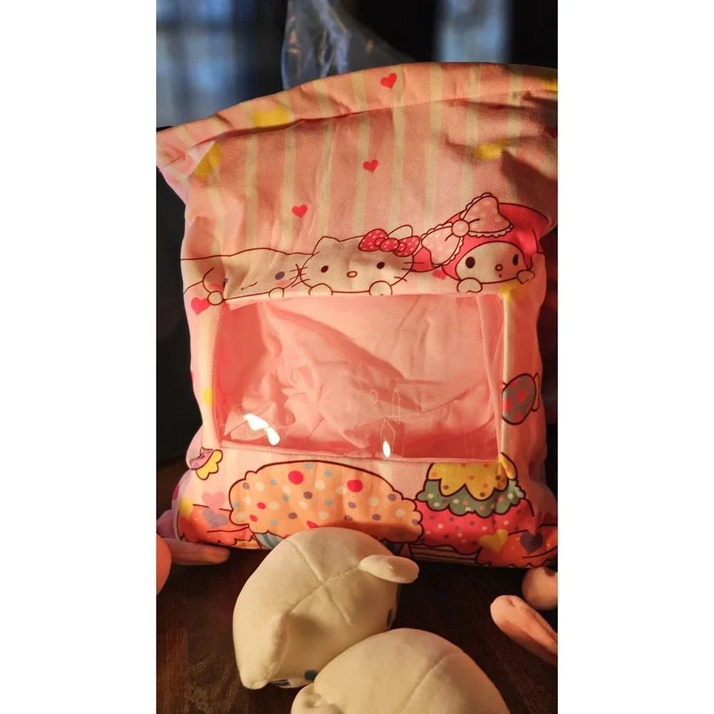 Hello Kitty and Friends Plush Pouch‎ Pillow With 6 Adorable Little Pillows(NEW)